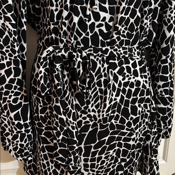 Chico's Giraffe Print Belted Off the Shoulder Tunic - Picture 8 of 11